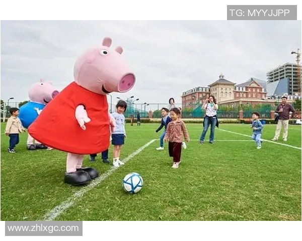 小猪佩奇与朋友们的足球梦幻之旅开启快乐运动新篇章