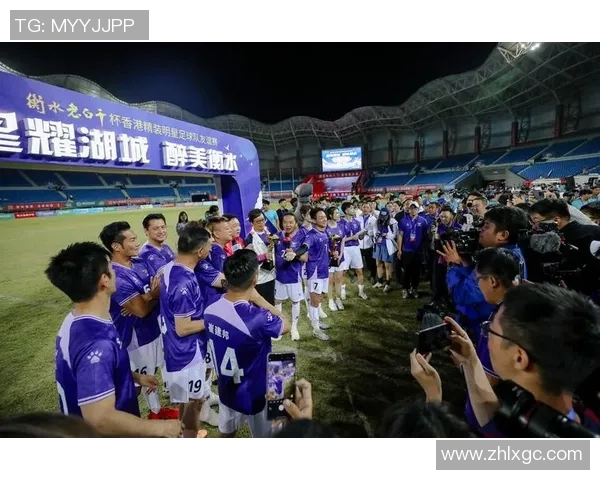 足球明星齐聚一堂共唱我的祖国展现团结力量与爱国情怀